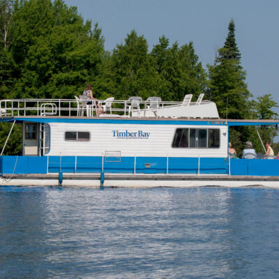 40' houseboat exterior